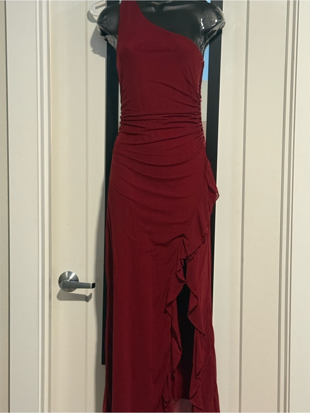 One-Shoulder Ruched Maxi Dress - Red - Picture 2 of 7